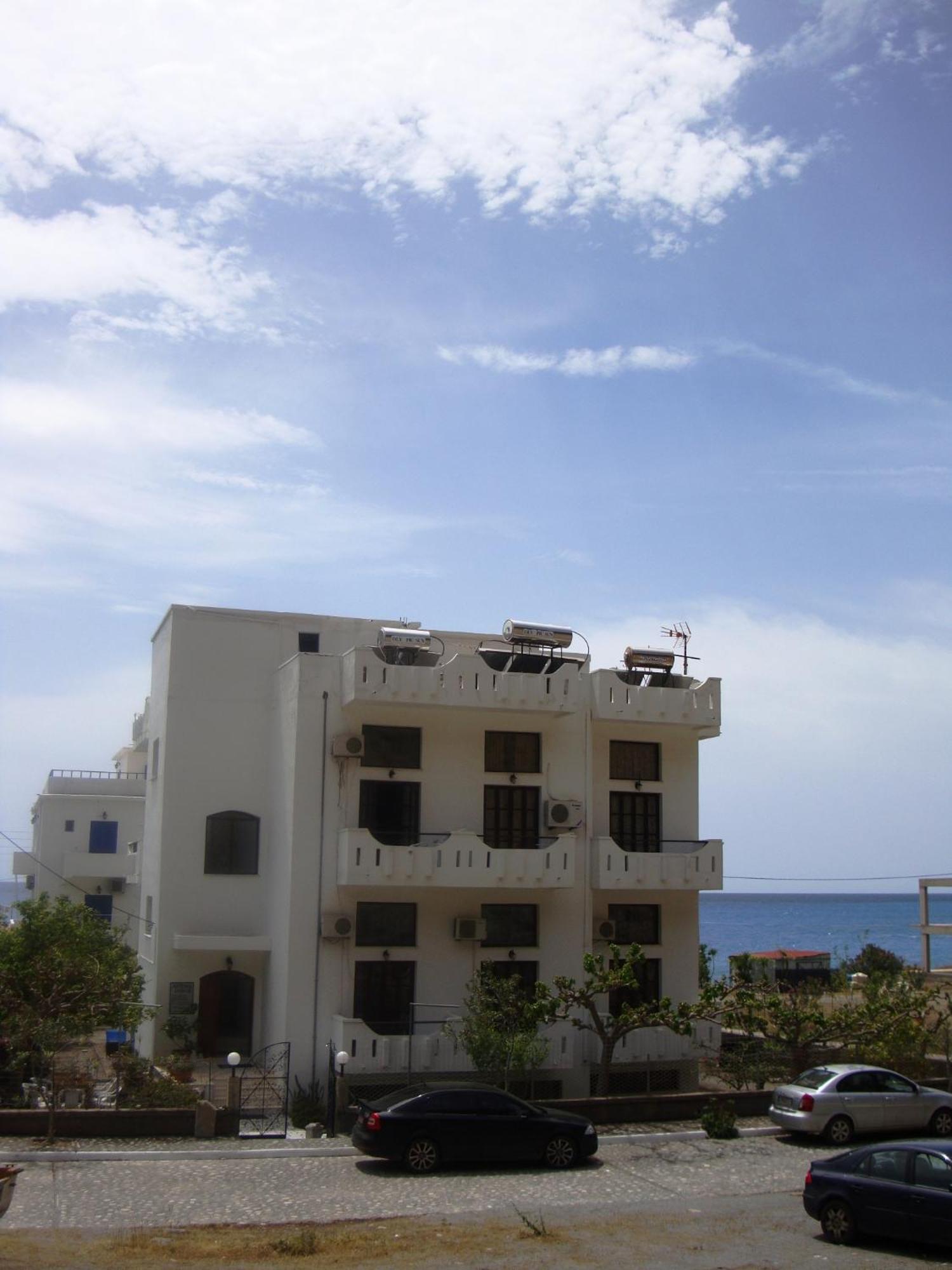 Artemis Studios Ayía Roúmeli Bilik gambar