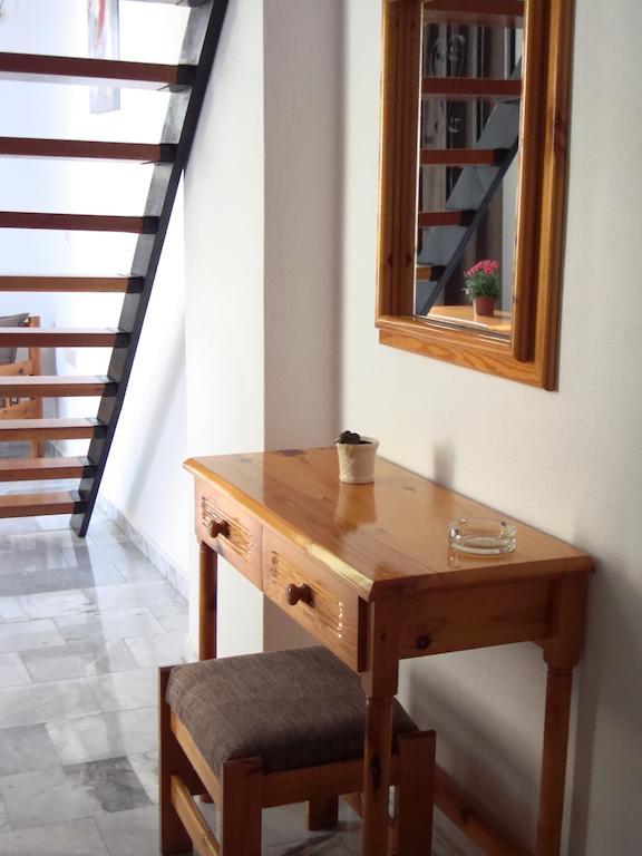 Artemis Studios Ayía Roúmeli Bilik gambar